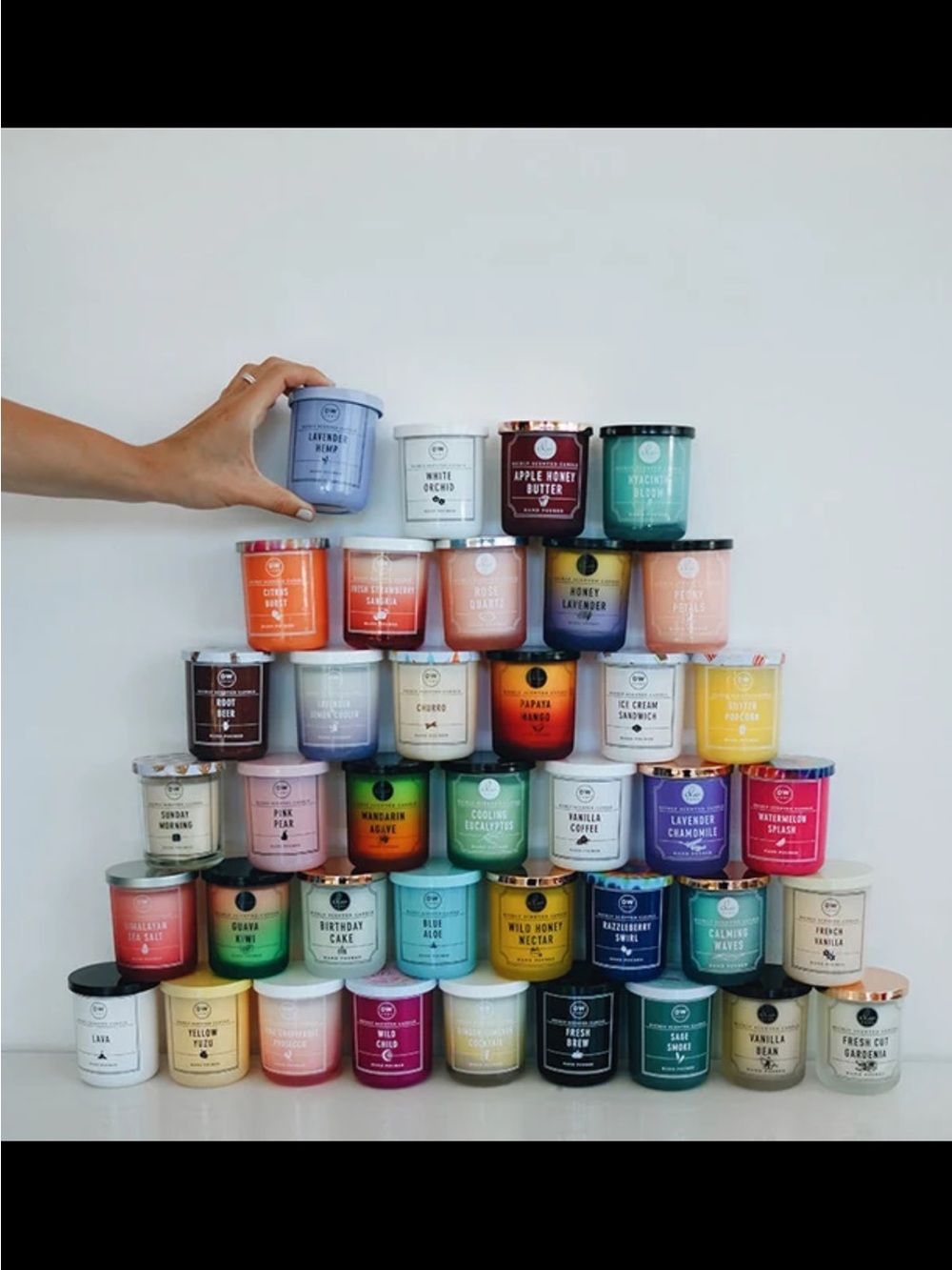 DW HOME Richly Scented Candle